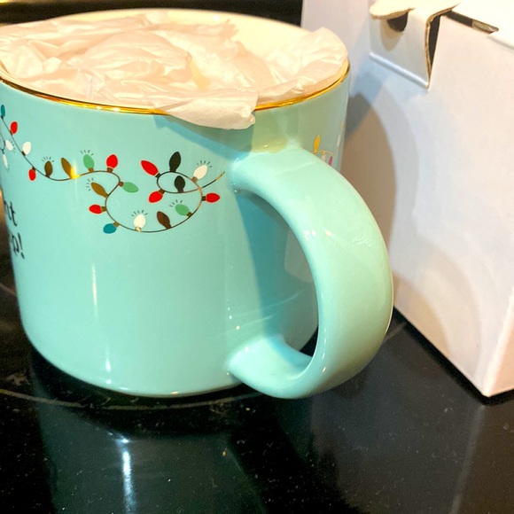 David’s Tea Stackable Christmas Mug - Picture 3 of 5